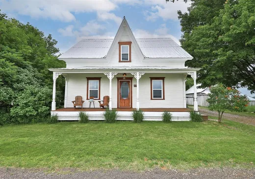 Maison à étages à vendre - 574 Rg du Cordon, Saint-Guillaume, J0C1L0