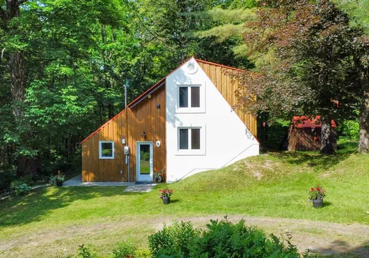 Maison à vendre - 9 Rue des Épinettes, Magog, J1X 7A8