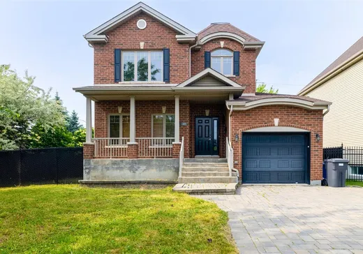 Two or more stories for sale - 105 Av. de la Briqueterie, Candiac, J5R0B5