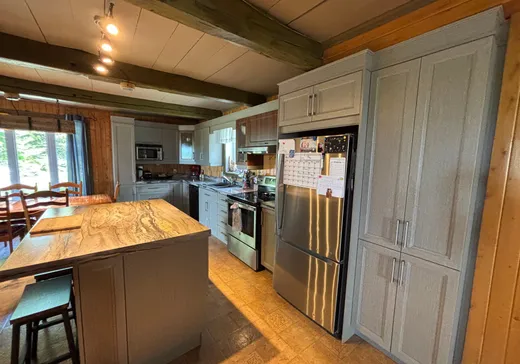 House for sale - 295 Rue du Seigneur-Côté, L'Isle-Verte, G0L 1L0
