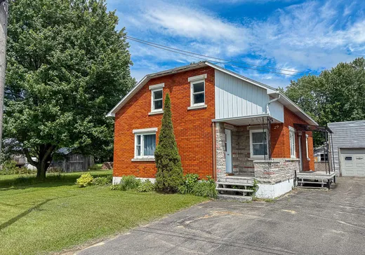 Maison à étages à vendre - 29 Rue Lacharité, St-Francois-Du-Lac, J0G1M0