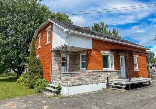 Maison à vendre - 29 Rue Lacharité, St-Francois-Du-Lac, J0G 1M0