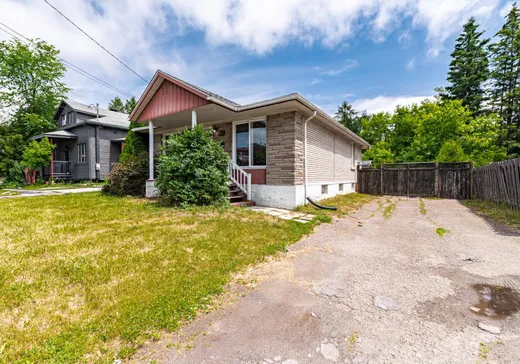 Maison à vendre - 1011 Rue Fournier, Saint-Jérôme, J7Z 4X5