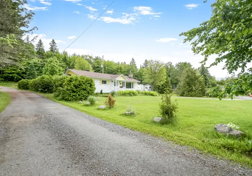 House for sale - 121 Ch. du Lac-Brunet, Sainte-Agathe-des-Monts, J8C 0V3