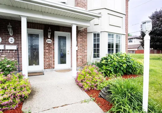 Maison à étages à vendre - 1695Z Rue Bellevue, App. 3, Greenfield Park, J4V3R3