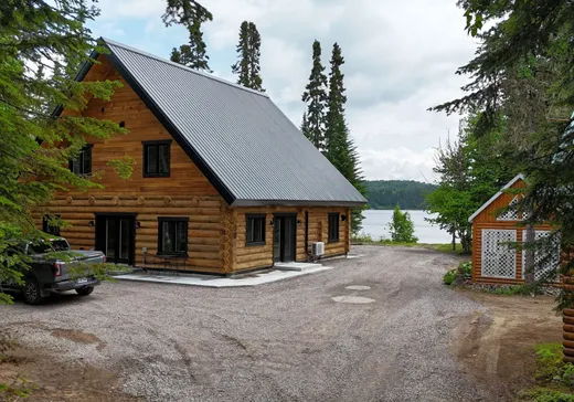 House for sale - 374 Ch. de la Baie-Bouleau S., Lac-Edouard, G0X 3N0
