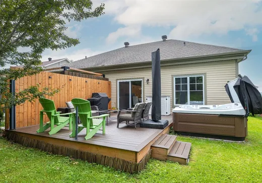 Maison à vendre - 688 Rue St-Alphonse S., Orford, J1X 0C8