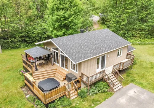 Maison à vendre - 1070 Rg des Chalets, Sainte-Clotilde-de-Horton, J0A 1H0