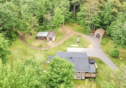 Maison à vendre - 1070 Rg des Chalets, Sainte-Clotilde-de-Horton, J0A 1H0