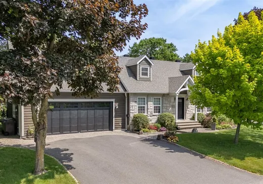 Two or more stories for sale - 171 Rue Renaud, Victoriaville, G6P8B6