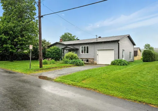 Bungalow à vendre - 1623 Rue Giguère, Warwick, J0A1C0