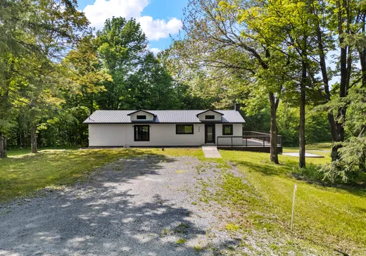 Maison à vendre - 795 Ch. Robert-Savage, Stukely, J0E 2J0
