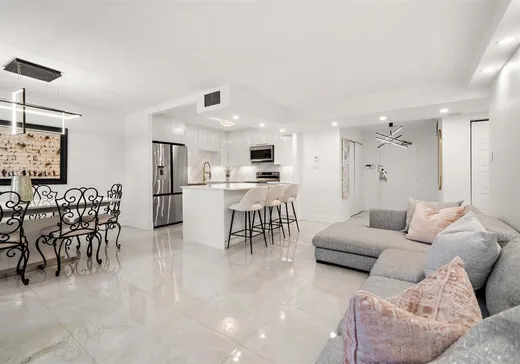 Condo à vendre - 6795 Crois. Korczak, App. 405, Côte-Saint-Luc, H4W 2W7