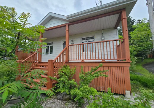 Two or more stories for sale - 121 Rue Champlain, Matapedia, G5J2W8