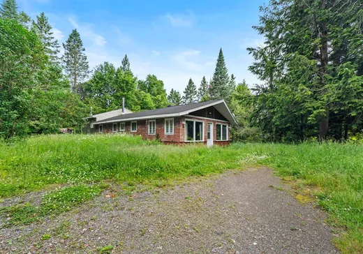 Bungalow for sale - 165 Ch. du Lac-Valdemars, Brownsburg-Chatham, J8G1B1