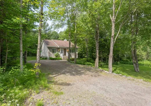 House for sale - 153 Rue Kim, Sainte-Sophie, J5J 0C6