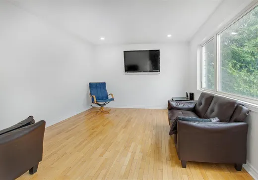 Maison à vendre - 541 Rue Valence, Laval (Vimont), H7M 1T1