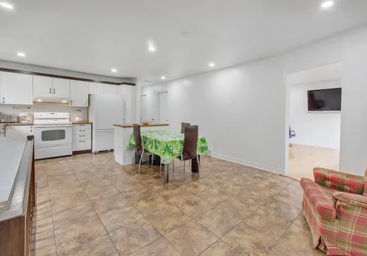 Maison à vendre - 541 Rue Valence, Laval (Vimont), H7M 1T1