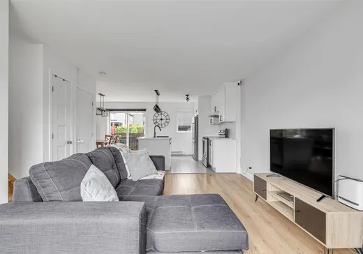Maison à vendre - 3011 Rue de Rigel, Saint-Emile, G3E 0J7