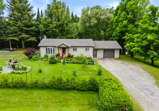 Maison à étages à vendre - 825 Ch. de Stanstead, Stanstead, J0B3E3