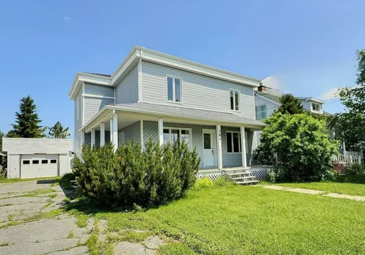 Maison à vendre - 208 Rue Principale, Sainte-Germaine-Boulé, J0Z 1M0