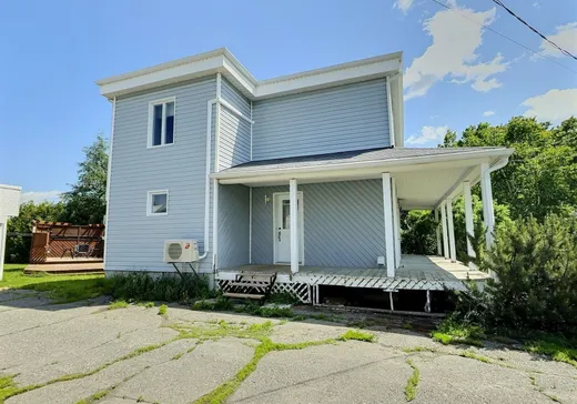 Maison à vendre - 208 Rue Principale, Sainte-Germaine-Boulé, J0Z 1M0