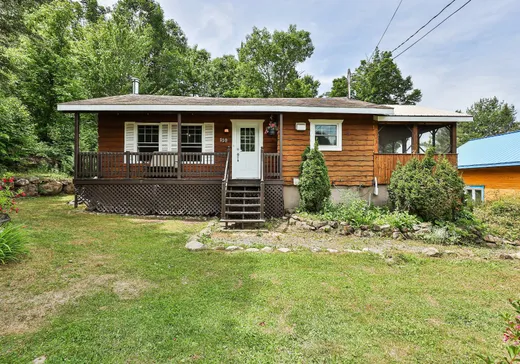 Maison à étages à vendre - 110 Rue Beaubien, Saint-Calixte, J0K1Z0