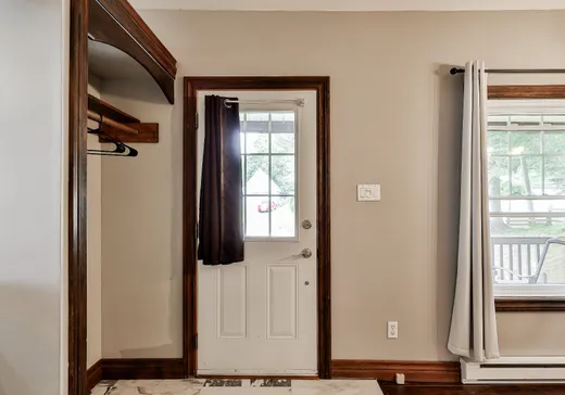 Maison à vendre - 110 Rue Beaubien, Saint-Calixte, J0K 1Z0
