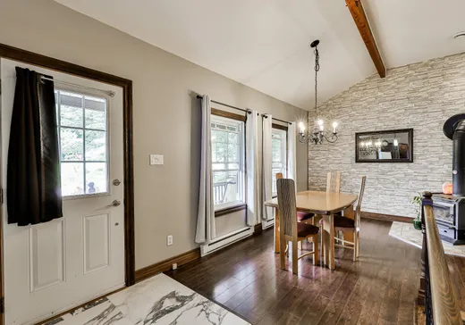 Maison à vendre - 110 Rue Beaubien, Saint-Calixte, J0K 1Z0
