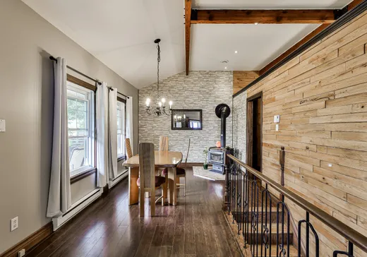 Maison à vendre - 110 Rue Beaubien, Saint-Calixte, J0K 1Z0