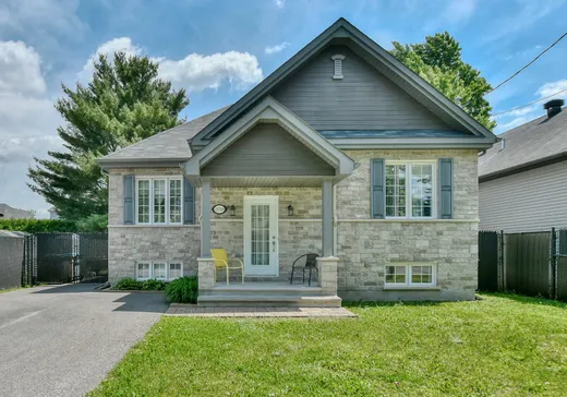 Maison à étages à vendre - 203A 35e Avenue, Sainte-Marthe-sur-le-Lac, J0N1P0