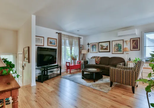 Maison à vendre - 203A 35e Avenue, Sainte-Marthe-sur-le-Lac, J0N 1P0
