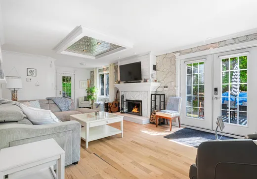 Maison à vendre - 72Z Ch. des Chênes, Ste-Anne-Des-Lacs, J0R 1B0
