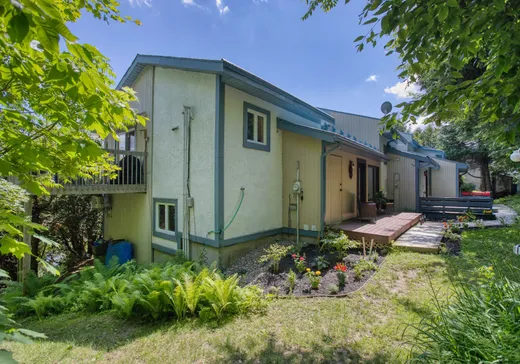 Maison à vendre - 1495 Rue du Bourg-du-Lac, Sainte-Adèle, J8B 3A2