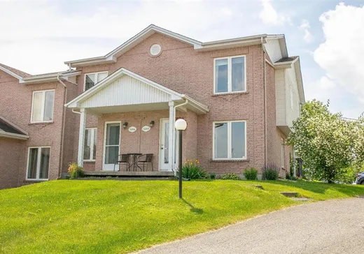 Maison à étages à vendre - 1280 Rue des Immortelles, Fleurimont, J1E4E1