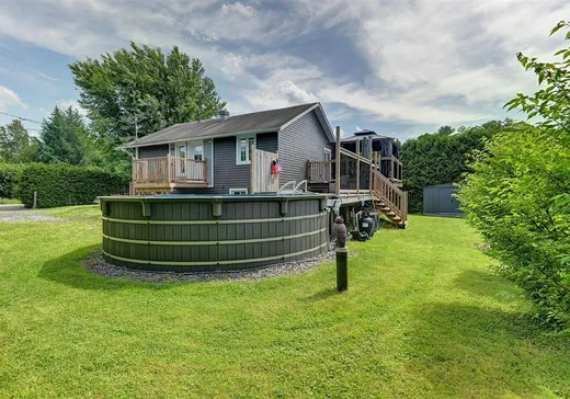 Bungalow for sale - 10 Rue des Sources, Ste-Catherine-De-Hatley, J0B1W0