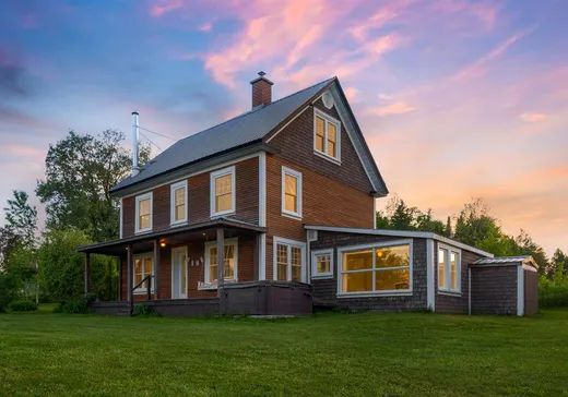 Maison à étages à vendre - 189 8e Rang O., Sherbrooke, J0B3G0