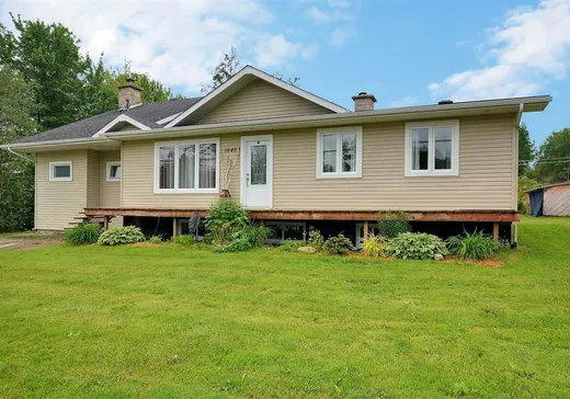 Maison à vendre - 1648 Route 255, Val des Sources, J1T 3M7