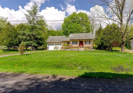 House for sale - 250 Ch. Harvey, Sutton, J0E 2K0