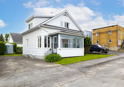 Two or more stories for sale - 4467 Rue Dollard, Lac-Mégantic, G6B1G1