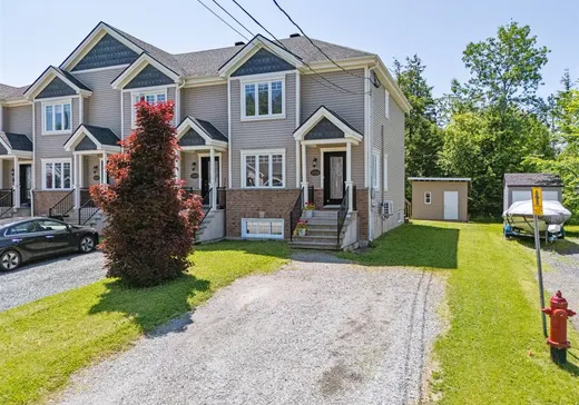 Maison à étages à vendre - 2862 Rue de Trois-Rivières, Rock Forest-Saint-Élie-Deauville, J1N0Y3