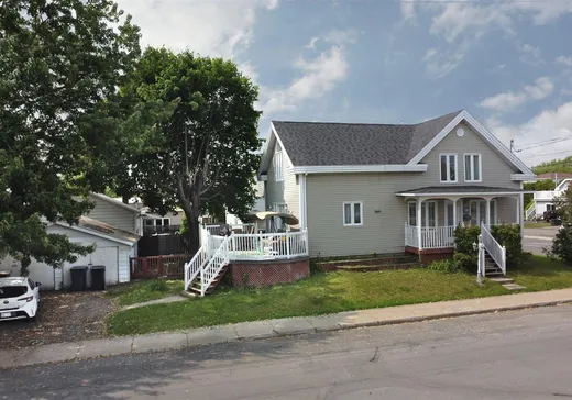 1 1/2 Storey for sale - 139 Rue St-Alphonse, Drummondville, J2B6L5
