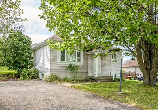 Bungalow for sale - 2085 Rue André, Sherbrooke, J1H6G8