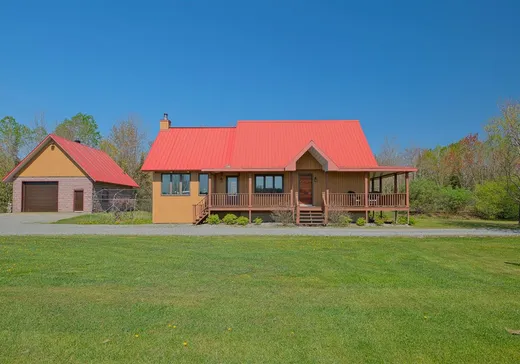 Fermette à vendre - 256Z 11e Rang, Windsor, J1S 0C7
