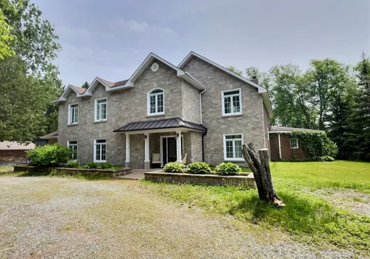 Maison à vendre - 83 Ch. de la Baie-de-la-Paix, Val-d'Or, J9P 4N7