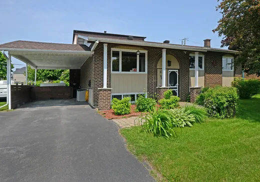 Maison à étages à vendre - 278 Rue Taillefer, Salaberry-de-Valleyfield, J6T2Z5