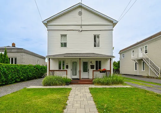 Maison à étages à vendre - 348 1re Avenue, Saint-Jean-sur-Richelieu, J2X2E4