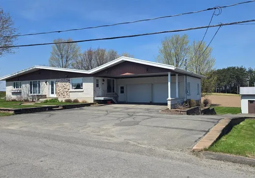 Maison à vendre - 70 Route Morissette, St-Anselme, G0R 2N0