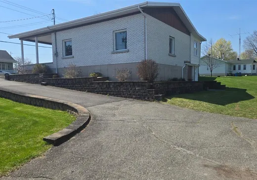 Maison à vendre - 70 Route Morissette, St-Anselme, G0R 2N0