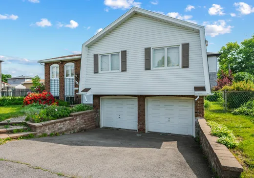 Maison à vendre - 2605 Rue Aubry, Brossard, J4Z 3E3